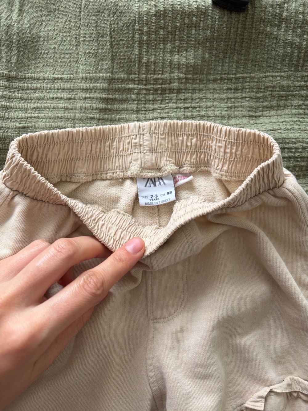 Zara Kids Cargo Sweatpants in Light Beige - Picture 3 of 3